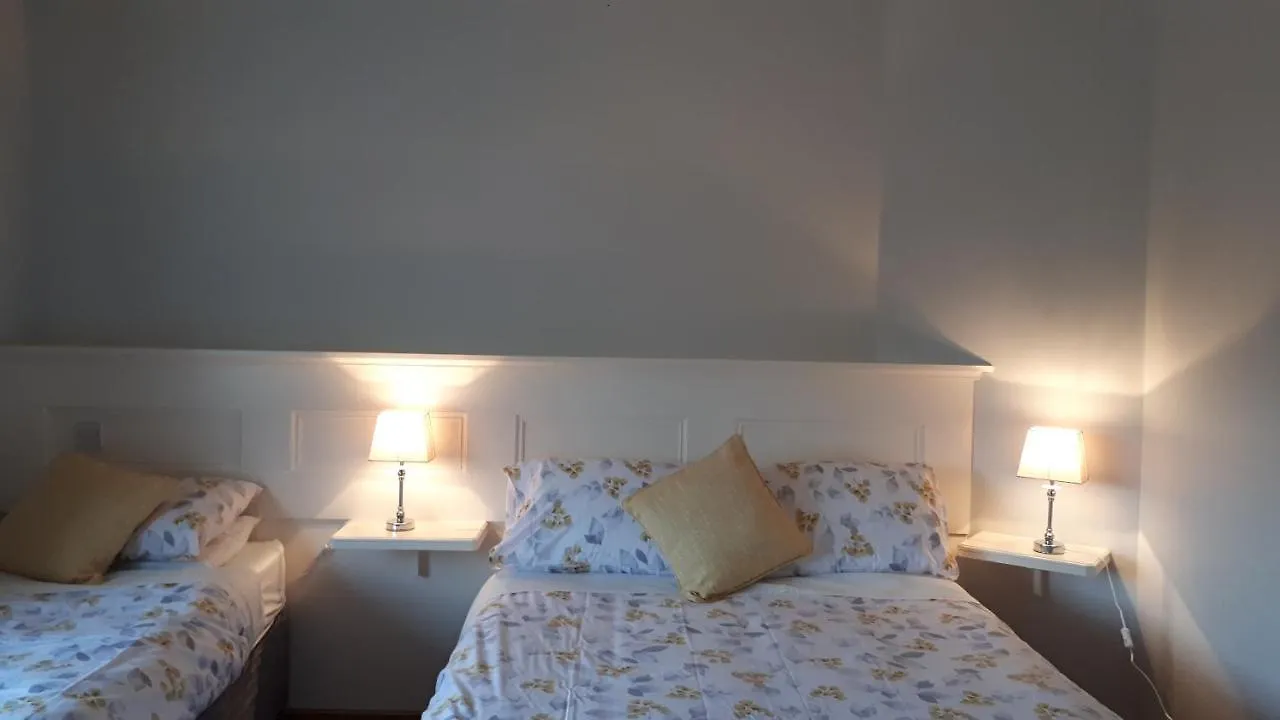 Green Acres Guesthouse- Accommodation Only Killarney 0*,